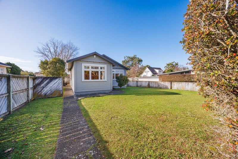 28 Karina Terrace, Roslyn, Palmerston North - Carousel 2
