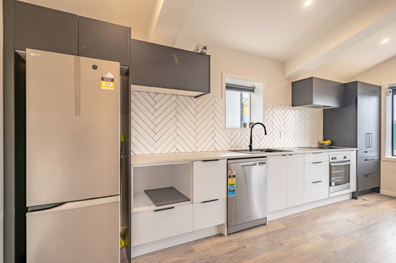 2/66 Bay Road, Kilbirnie, Wellington - Carousel 2