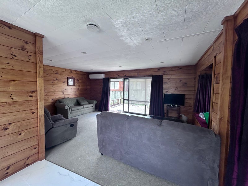 145 Botany Road, Botany Downs, Auckland - Carousel 2