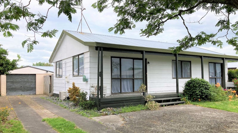 33 Crawshaw Drive, Nawton, Hamilton - Carousel 1