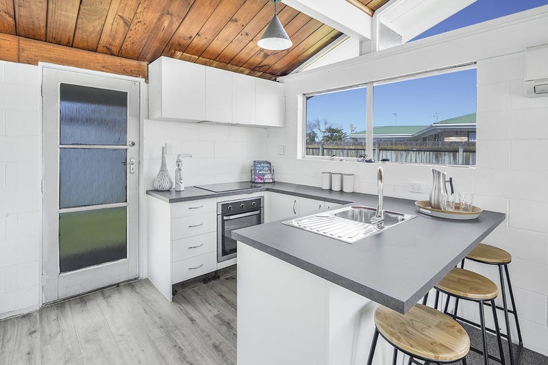 22A Odette Street, Bader, Hamilton - Carousel 2