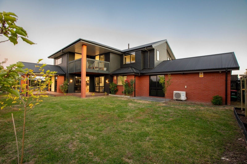 71 Probert Crescent, Chartwell, Hamilton - Carousel 2