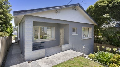 91 Northland Road, Northland, Wellington - Carousel 1