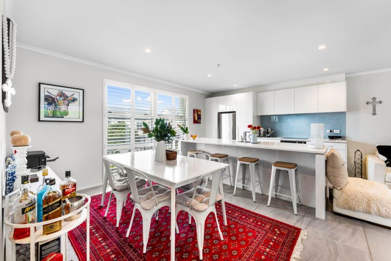 135 Barbarich Drive, Stonefields, Auckland - Carousel 2