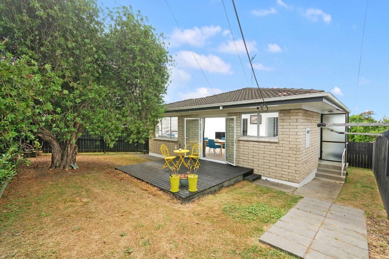 1/31 Hepburn Road, Glendene, Auckland - Carousel 1