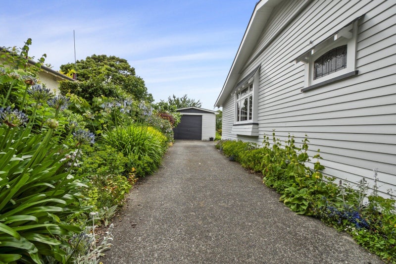 31 Hereford Street, West End, Palmerston North - Carousel 17