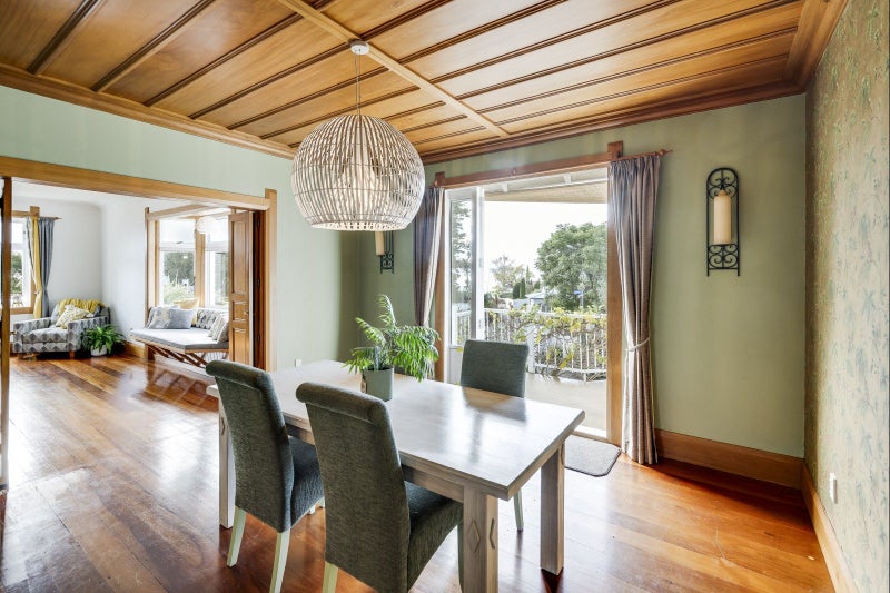 1 Lambton Road, Hospital Hill, Napier - Carousel 1