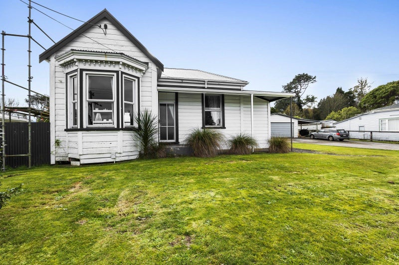 224 Bridge Street, Eltham, Eltham - Carousel 1
