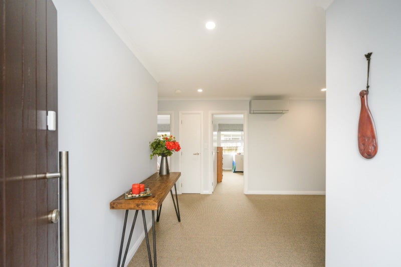 19 Karina Terrace, Roslyn, Palmerston North - Carousel 2
