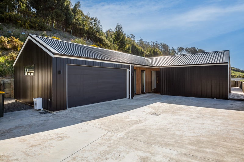 59 Banks Boulevard, Whitby, Porirua - Carousel 1