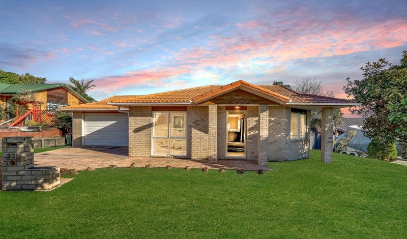 22 Medvale Avenue, Flat Bush, Auckland - Carousel 1