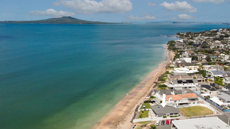 65 Milford Road, Milford, Auckland - Carousel 1