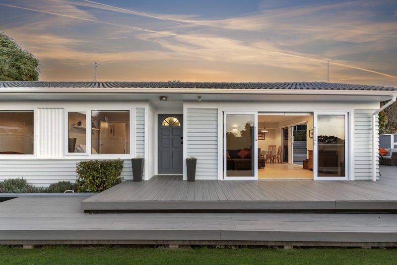 6 Stott Avenue, Birkdale, Auckland - Carousel 1
