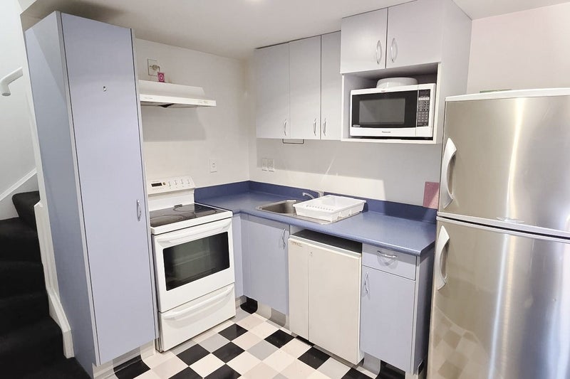 D10/13 Palm Grove, Berhampore, Wellington - Carousel 2