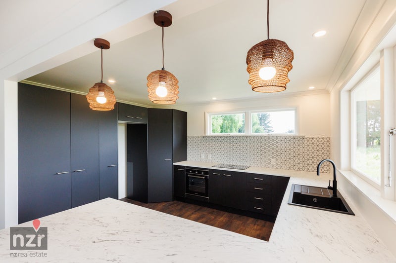 15 Clive Street, Halcombe, Feilding - Carousel 2