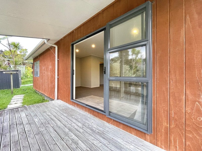 75 Kaurilands Road, Titirangi, Auckland - Carousel 2