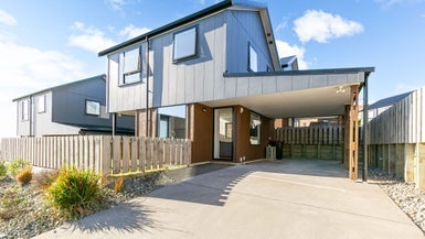 8 Astelia WAY, Woodridge , Wellington - Carousel 1