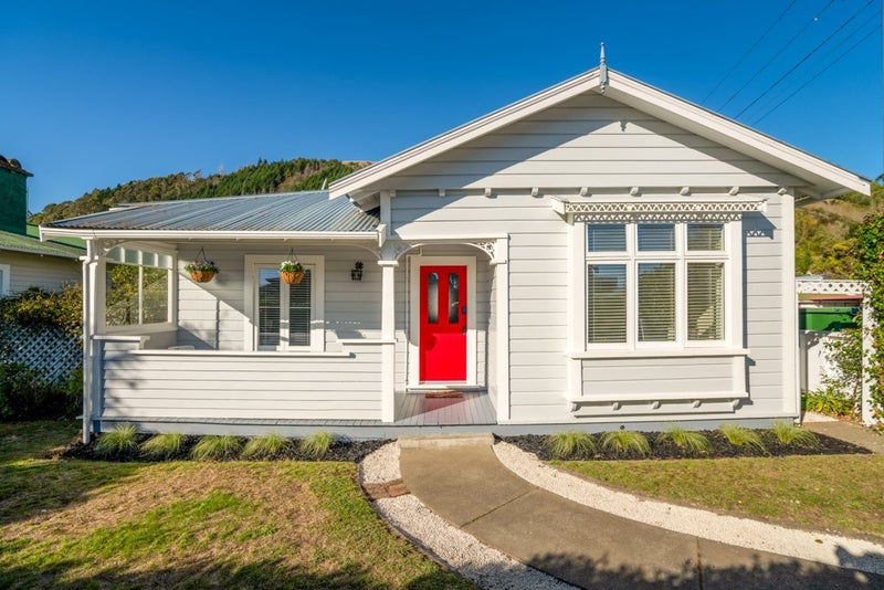 2 Atawhai Drive, The Wood, Nelson - Carousel 1