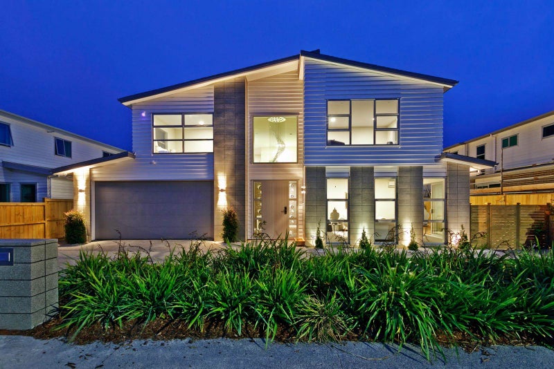 29 Remuremu Street, Long Bay, Auckland - Carousel 1