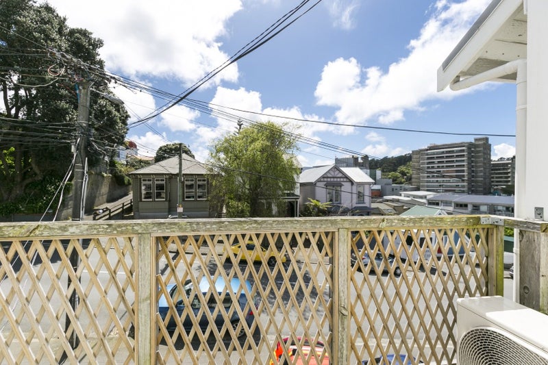 17 Hall Street, Newtown, Wellington - Carousel 2