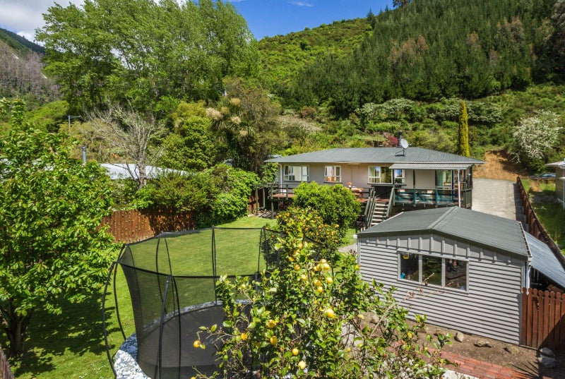 219 Brook Street, The Brook, Nelson - Carousel 2