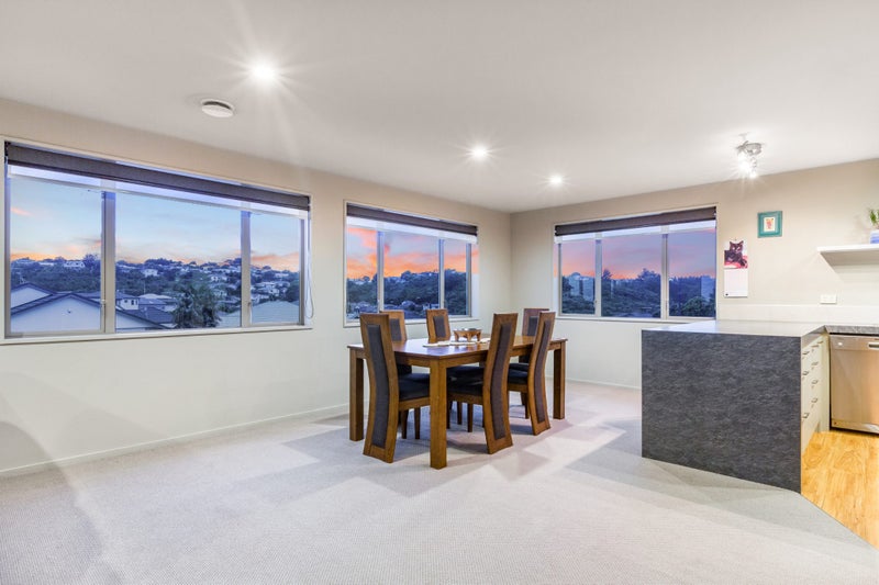 1 Milford Street, Aotea, Porirua - Carousel 2