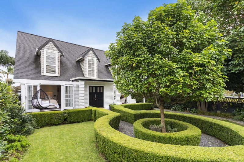 1/16 Browns Avenue, Pakuranga, Auckland - Carousel 1