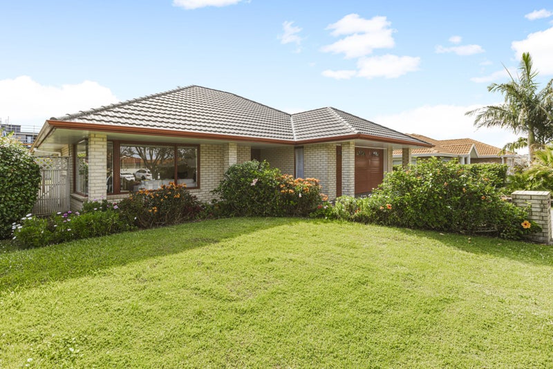 10 Norm Pellow Drive, Manurewa, Auckland - Carousel 2