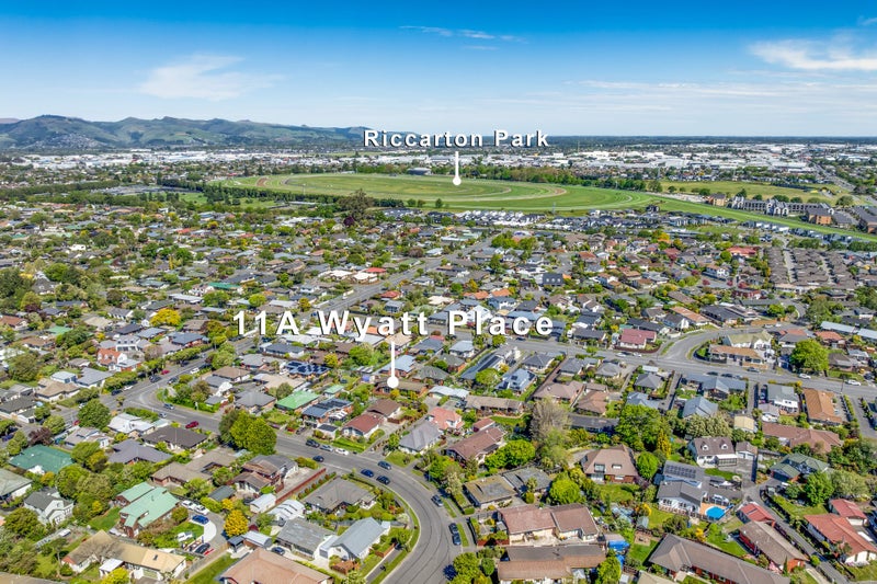 11A Wyatt Place, Russley, Christchurch - Carousel 24