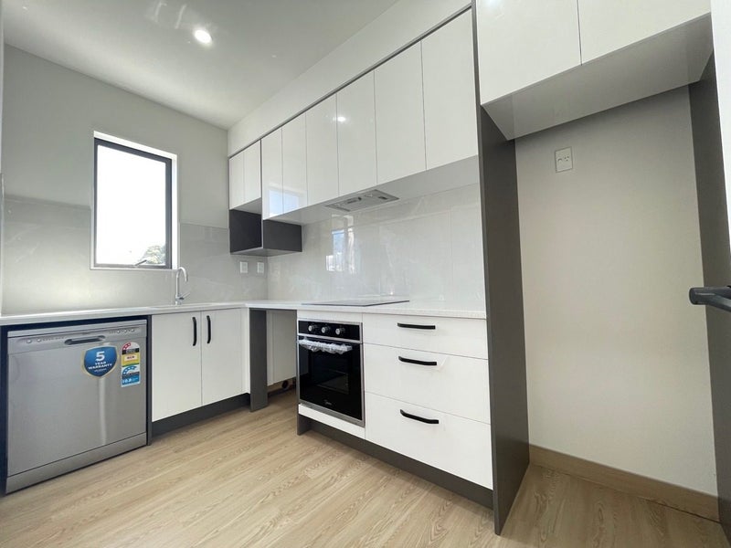 4/13 Blockhouse Bay Road, Avondale, Auckland - Carousel 2