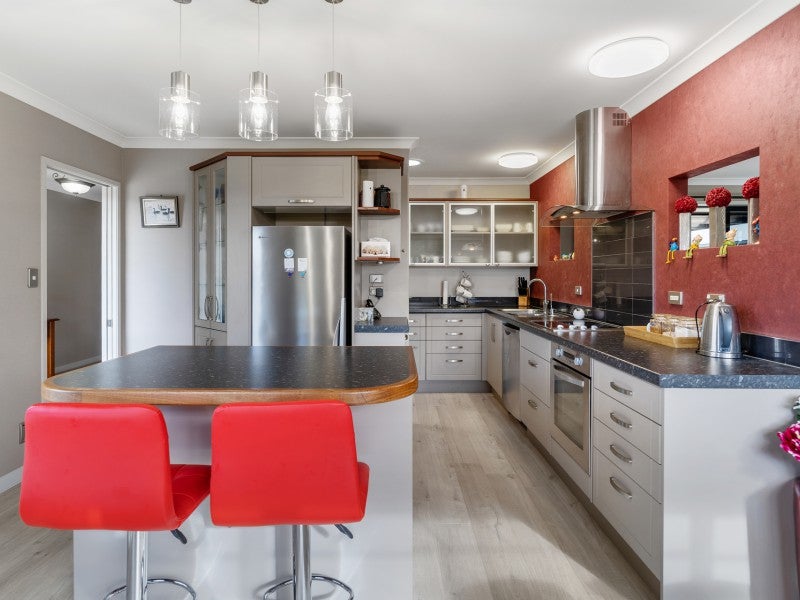 14 Bellbird Rise, Pyes Pa, Tauranga - Carousel 2