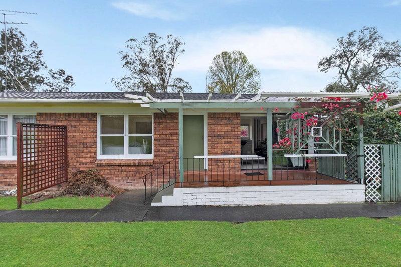 1/53 Ayton Drive, Totara Vale, Auckland - Carousel 1