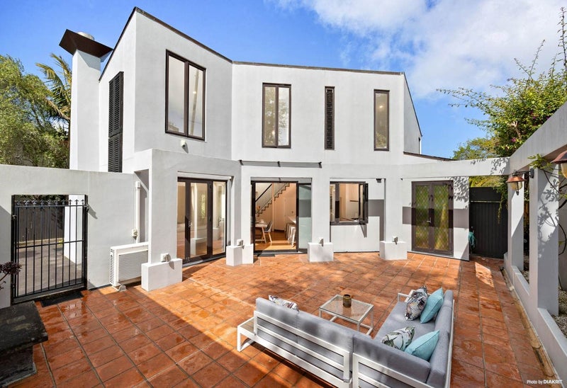 5 Brighton Road, Parnell, Auckland - Carousel 1