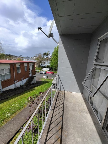 1/26 Don Croot Street, Morningside, Auckland - Carousel 10