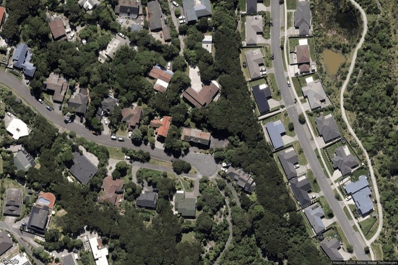 16 Furneaux Grove, Whitby, Porirua - Carousel 2