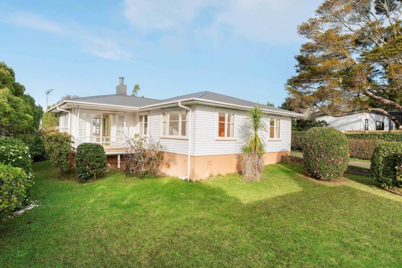 109 Te Atatu Road, Te Atatu South, Auckland - Carousel 19
