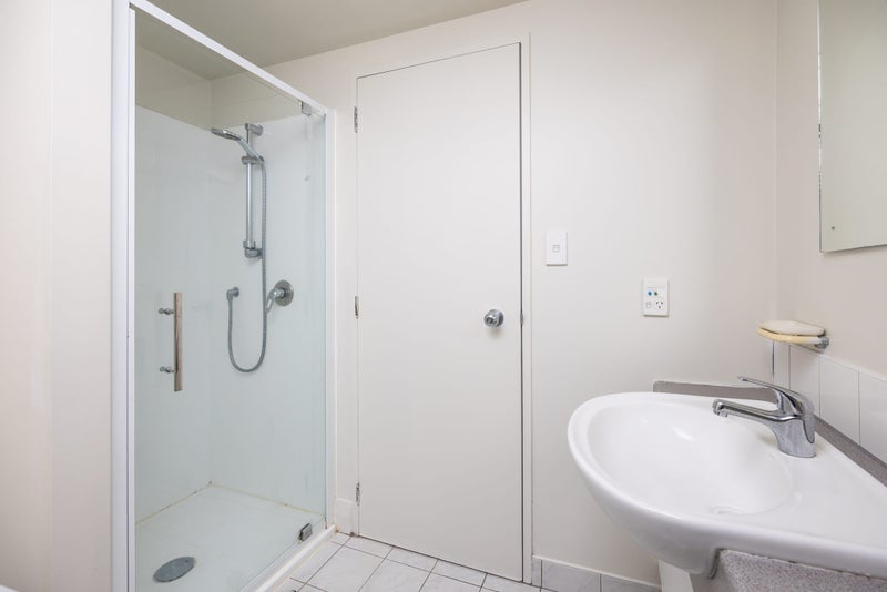 13E/3 Whitaker Place, Grafton, Auckland - Carousel 10