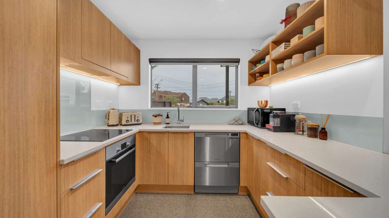 1/32 Avalon Street, Richmond, Christchurch - Carousel 2