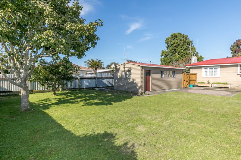 227 Clarkin Road, Fairfield, Hamilton - Carousel 2