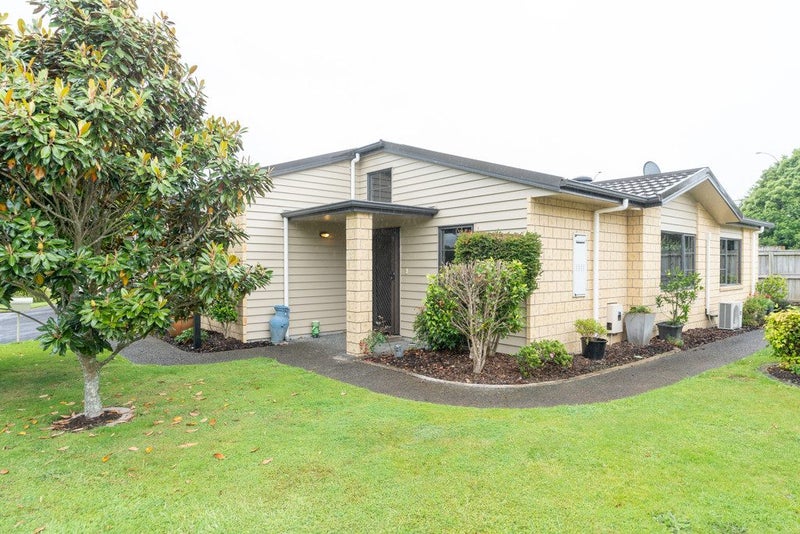 11/3 Turnbury Court, Rototuna, Hamilton - Carousel 2