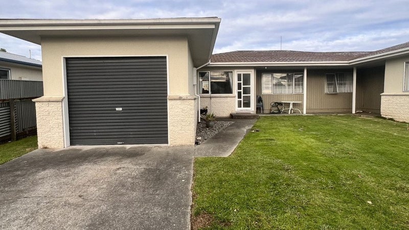 11A Robinson Crescent, Tamatea, Napier - Carousel 1