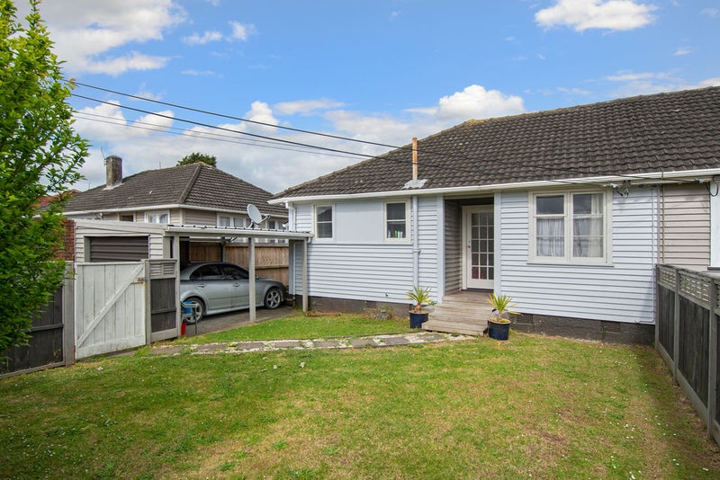 13 Park Avenue, Kensington, Whangarei - Carousel 1