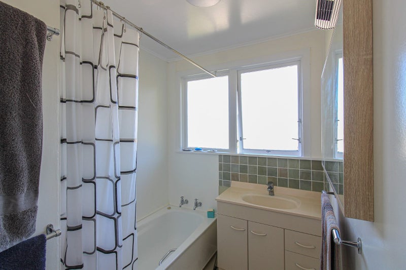 19 Arene Grove, Titahi Bay, Porirua - Carousel 15