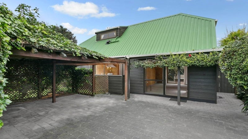 22A Beckenham Avenue, Royal Oak, Auckland - Carousel 1