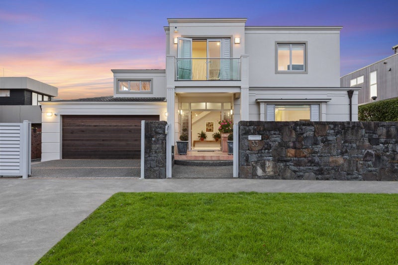33 Patteson Avenue, Mission Bay, Auckland - Carousel 1