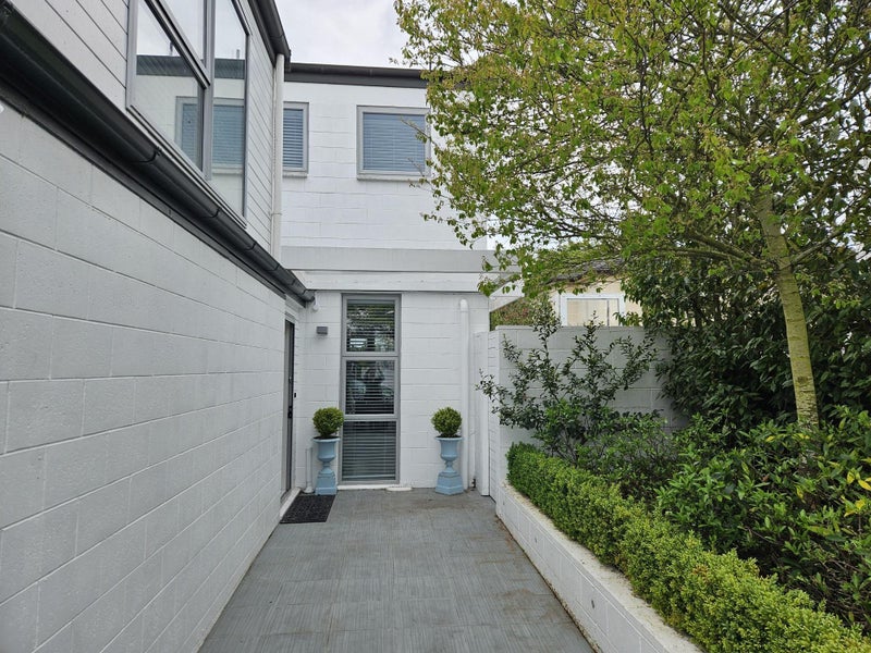 3/99 Aikmans Road, Merivale, Christchurch - Carousel 12