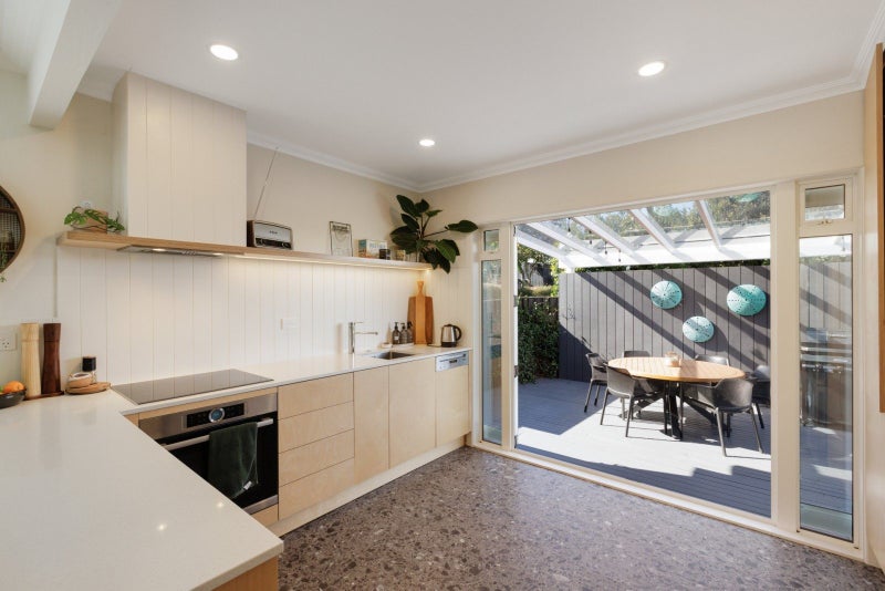 12A Goods Road, Otumoetai, Tauranga - Carousel 2