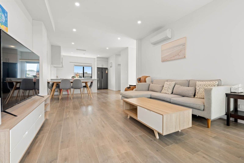 5 Houkura Way, Sandringham, Auckland - Carousel 2