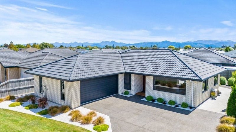 25 Korari Grove, Redwoodtown, Blenheim - Carousel 1