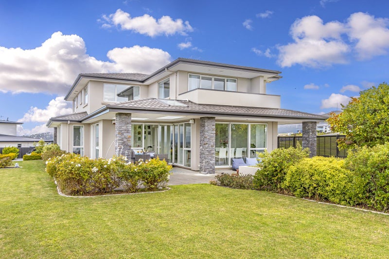 133 RAVENSDALE RISE, Westmorland, Christchurch - Carousel 1